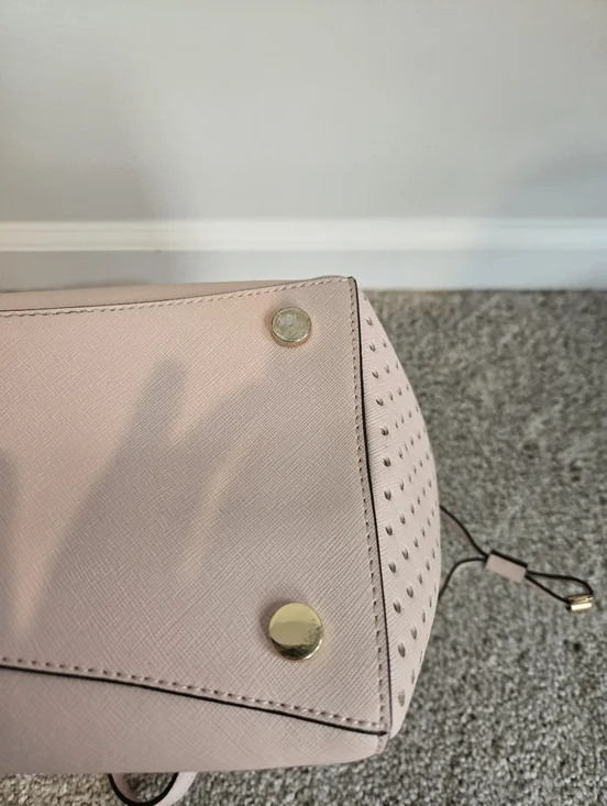 Michael Kors Voyager saffiano Bag - Picture 14 of 14